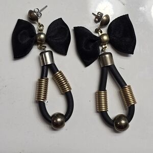 Black and Gold Bow Earrings